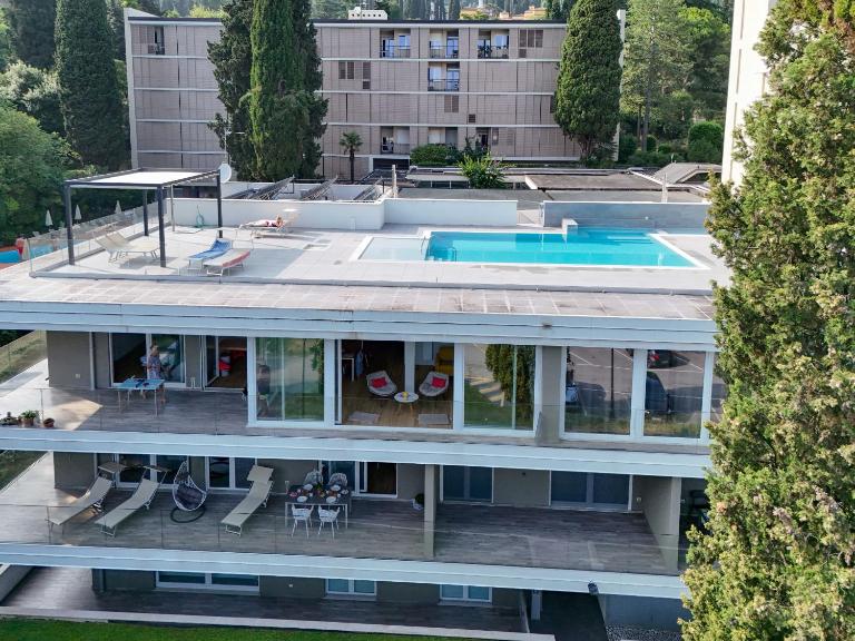 MGH - Lake & Love Apartment - B&B Gardone Riviera