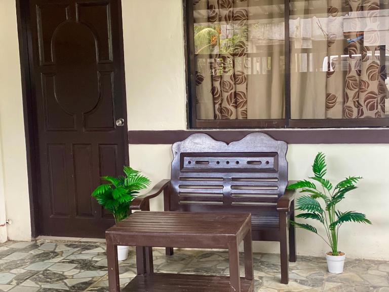 Hestias Transient House - B&B Puerto Princesa