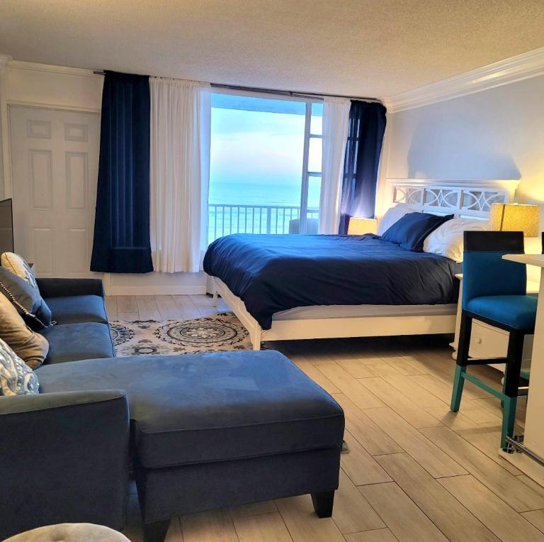 Direct Oceanfront With Balcony - Ferienwohnung Daytona Beach