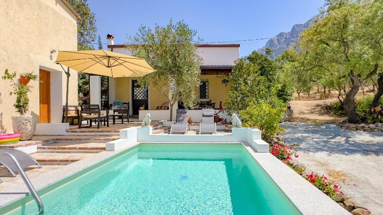 Villa Ferulas - Bed and Breakfast Oliena