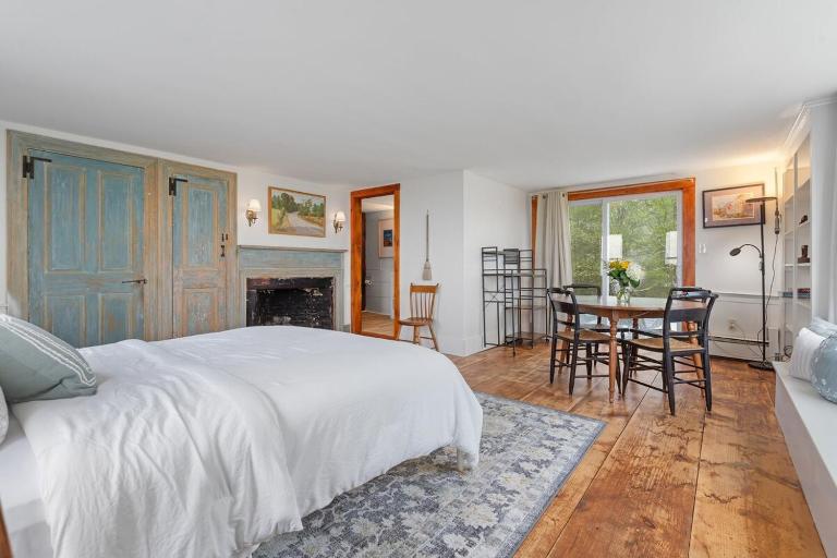 Farmhouse Suite with Highland Cows - C - B&B Loudon