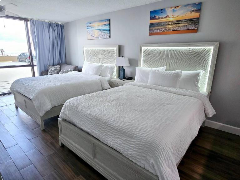 New updated Daytona Oceanview w/kitchenette, pool - Chambres d'hôtes Daytona Beach