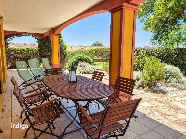 KON01 Poolside Access Ground Floor 3 bedrooms - B&B Ayamonte
