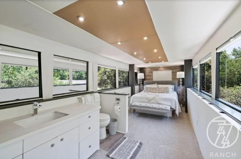 Studio 7744 Ranch Austin Venue and Rentals - Bed and Breakfast Austin