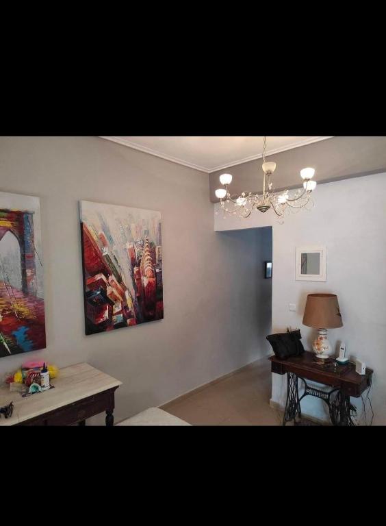 George - Ferienwohnung Loutráki