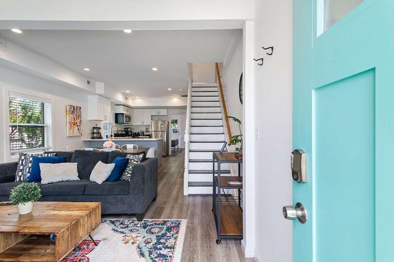 4BR 2BA Hot Tub Home By The Bay - B&B Atlantic City