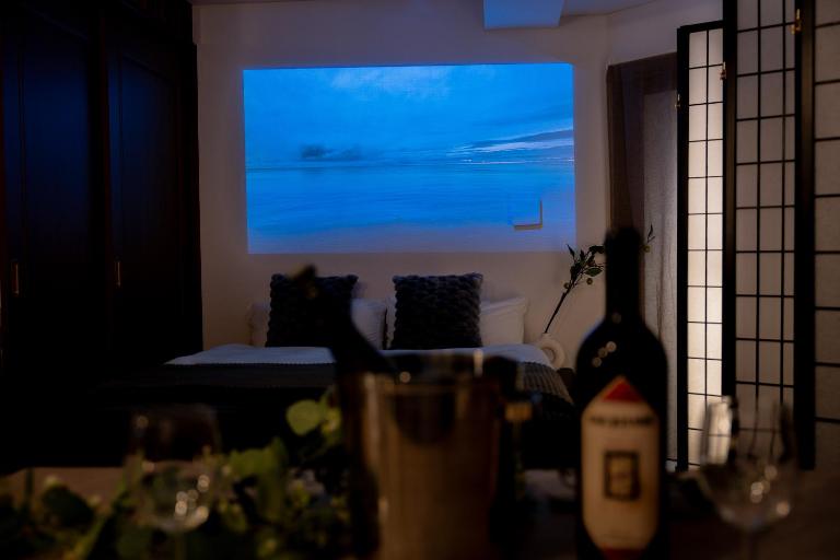 THE MULTIPLE Shinjuku WEST - B&B Tokyo