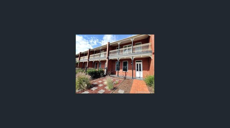 City Townhouse Escape 4 - B&B Wog Wog