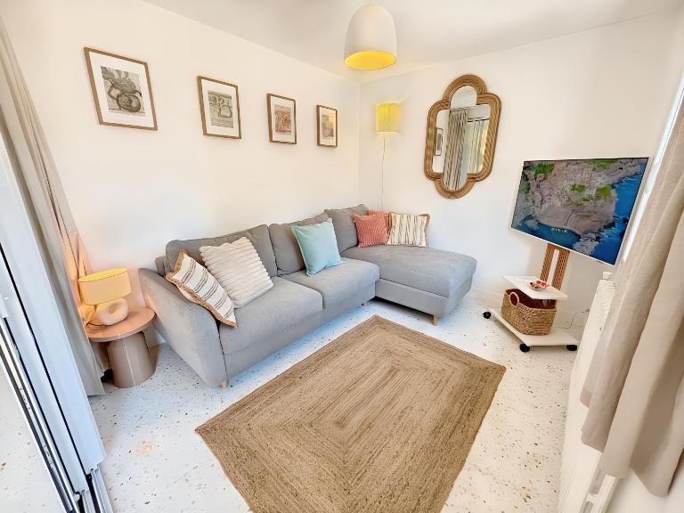 La Maison de Ranville - Entre Caen & la Mer avec jardin et parking gratuit - Chambres d'hôtes Ranville