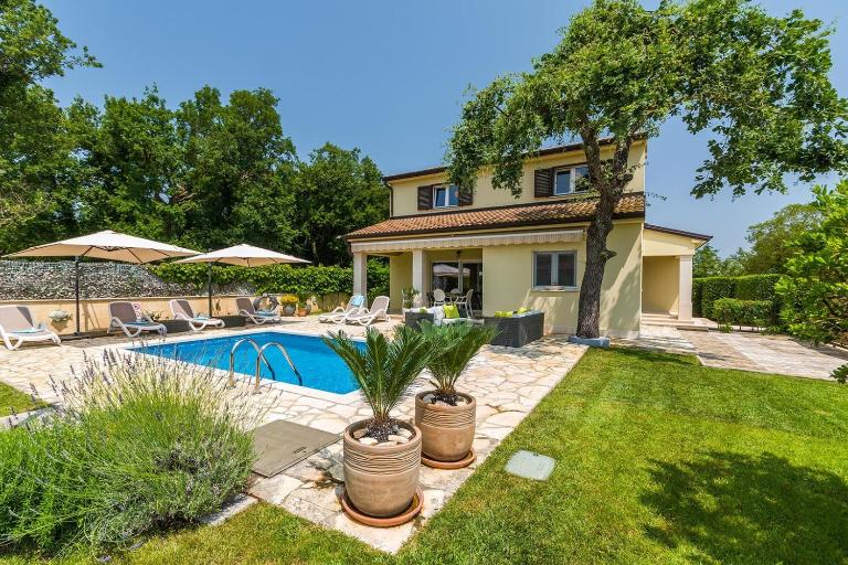 Villa Tina - B&B Sošići