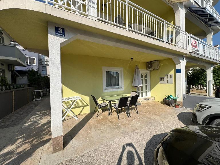 Apartmani Andrej Vodice - Chambres d'hôtes Vodice