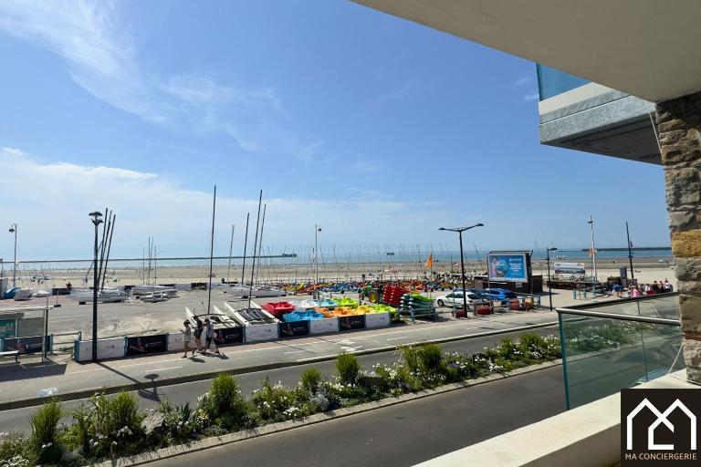 Vue mer exceptionnelle, balcon, plage à pied 4 p - Bed and Breakfast Boulogne-sur-Mer
