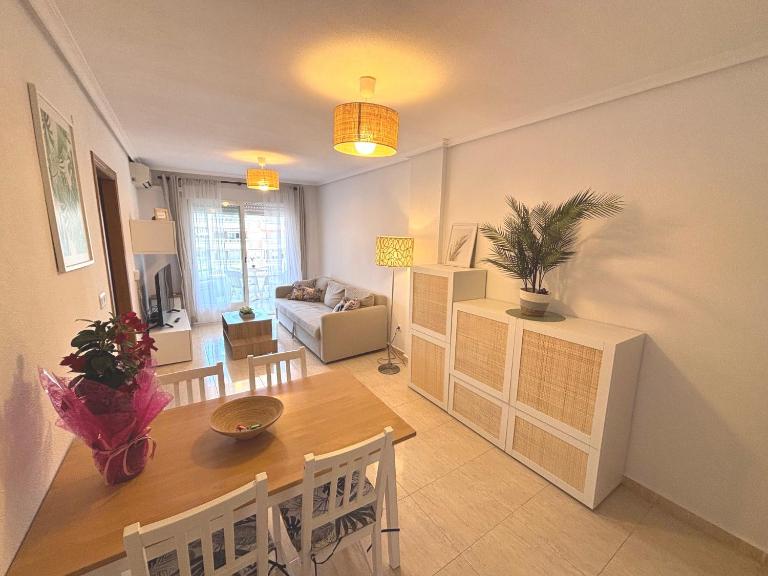 Sun & Fun Apartment - B&B Santa Pola