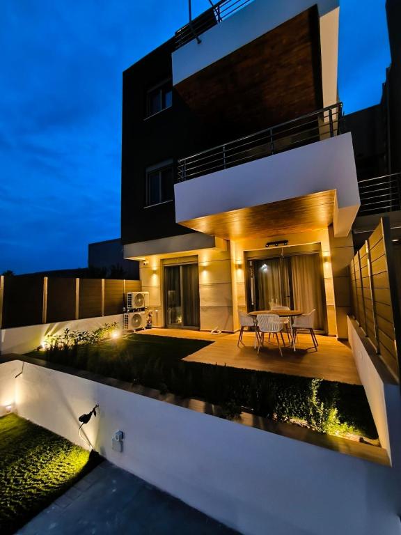 MVP Apartment in Nafplio with Courtyard - B&B Napoli di Romania