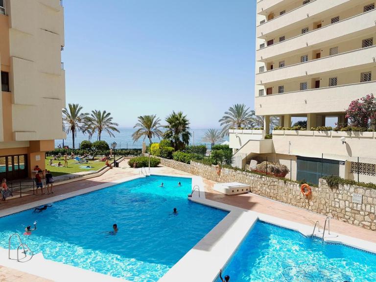 Neptuno 2 bedroom, Marbella center with sea view - Ferienwohnung Marbella