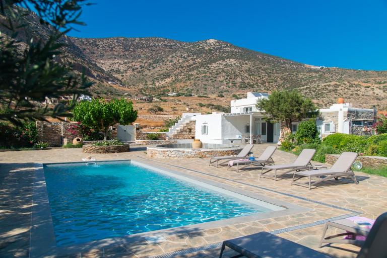Villa River with pool - Ferienwohnung Kamares