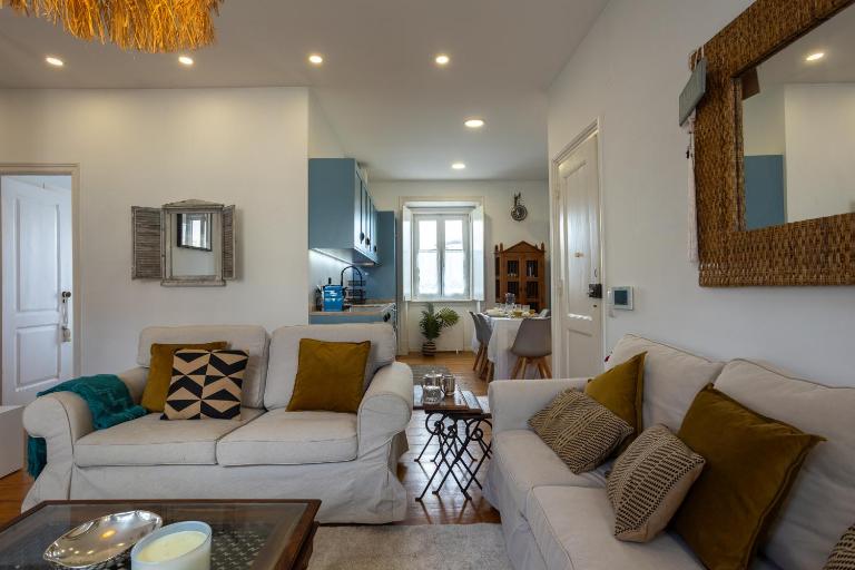 Cozy Beach Apartment - B&B Estoril
