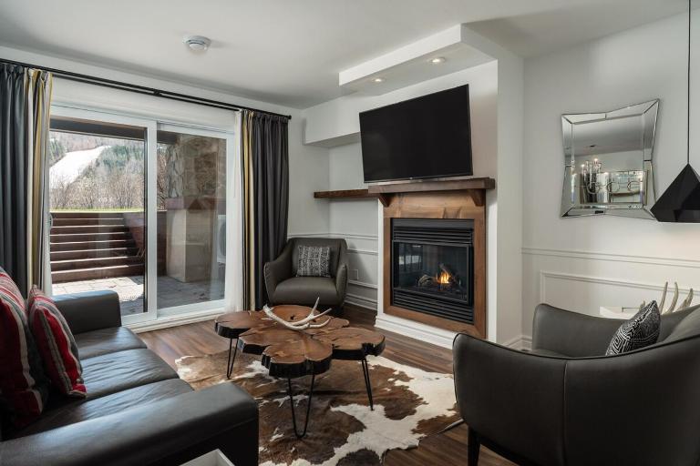 Luxury ski-in ski-out condo in St-Sauveur 2 bedrooms - B&B Saint-Sauveur-des-Monts