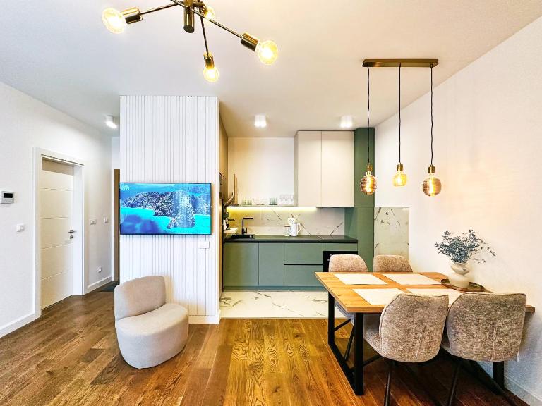 Harmony Sun 39 - Bed and Breakfast Bar