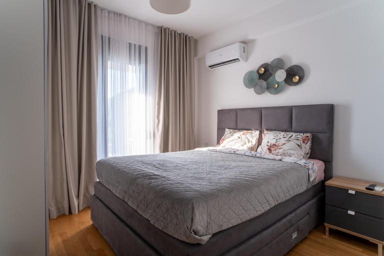 Two Bedroom Apartment - Mountain View - Porto Montenegro - B&B Tivat