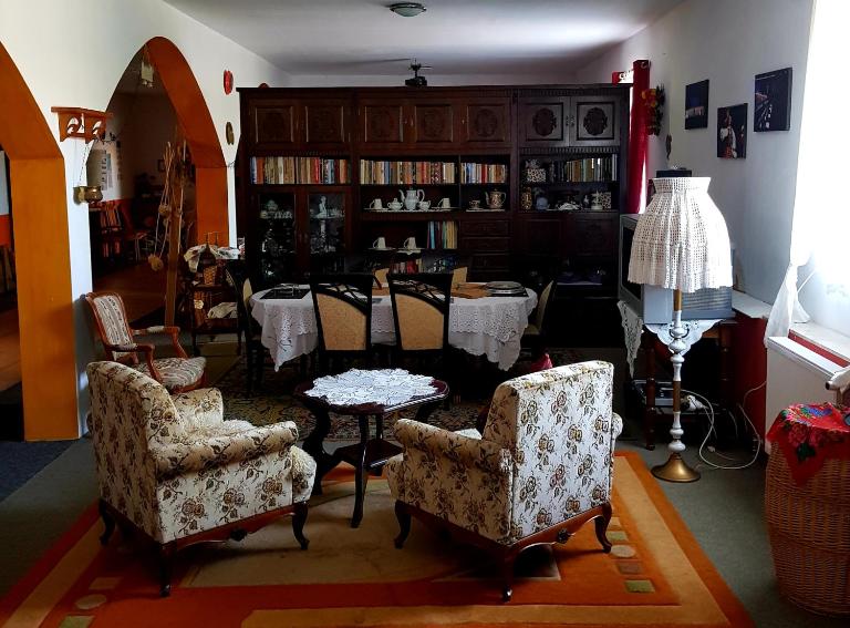 Dom Na Ludowo w Brzeźnicy - B&B Brzeźnica