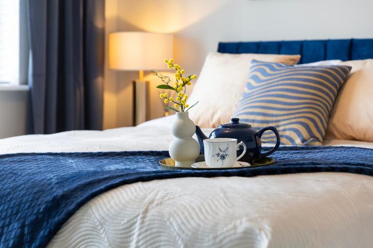 Oxford Escape - Stylish 3 Bedroom Holiday Home with free parking - B&B Oxford