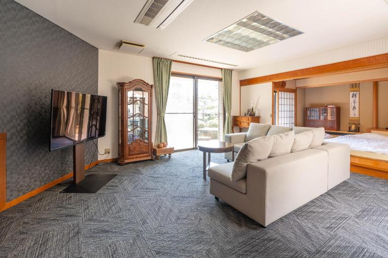 Nobu House"無料駐車場付き"BBQ可能"最大8人"外庭付き - B&B Hiroshima