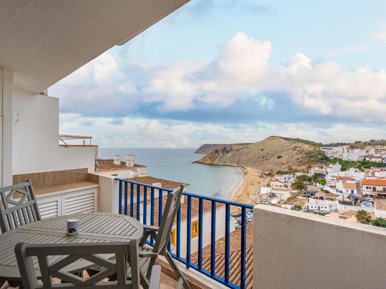 Retreat with sea view #1972 - B&B Budens