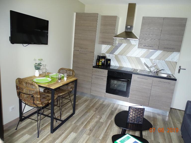 Alimentec - Clinique Convert - Calme - Parking privé -Terrasse Privée - Ferienwohnung Bourg-en-Bresse