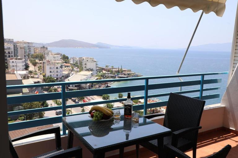 Parid Apartment - Ferienwohnung Polisi i Vogël