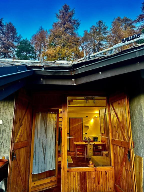 Il Nido di Pila , Panoramic Mountain View near Ski Lifts - B&B Pila