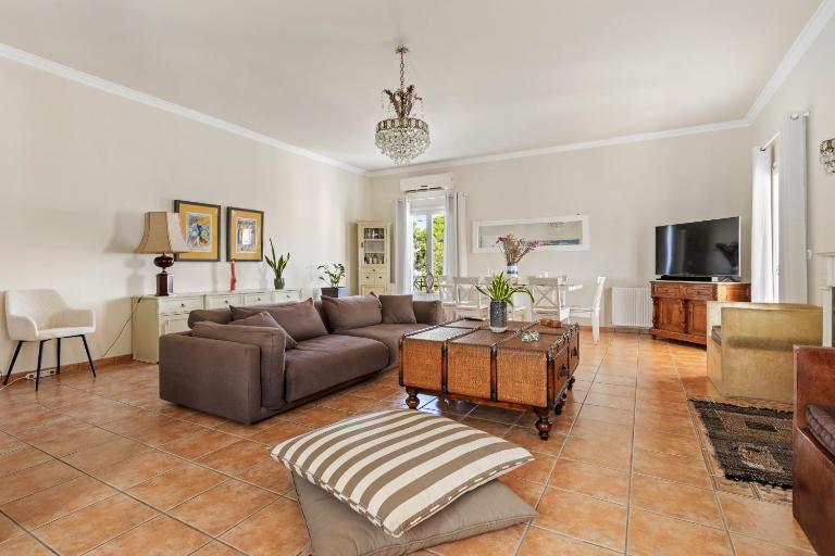 MM Hospitality - The Residence - Ferienwohnung Spétses