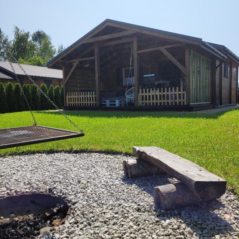 NOVMI - Domki letniskowe - B&B Biskupice Melsztyńskie