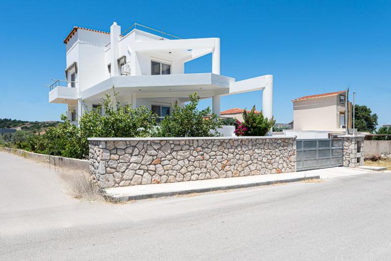 Panormitis House Semi-basement apartment - B&B Pastida