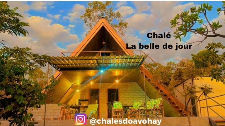 Chalés do AVOHAY, lindo chalé com privativo ofurô aquecido,apenas 2 minutos da Vila de São Jorge Chalé la belle de jour - B&B São Jorge