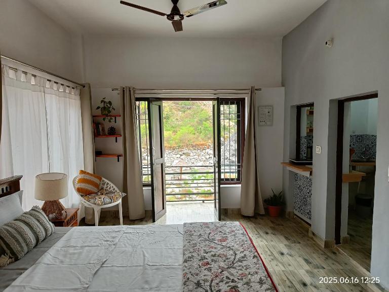 Riversong - B&B Dharamsala