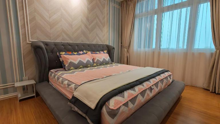 Jia嘉 Homestay With L Balcony at Kuching Riverine Diamond Resort - B&B Kuching