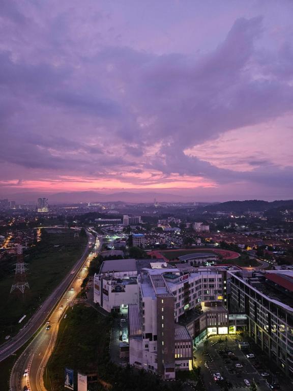 Sky and Chill Stay - Chambres d'hôtes Bandar Baru Bangi