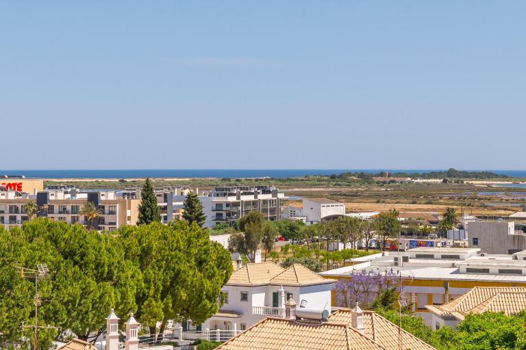 Tavira Getaway with Balcony and Sea View - B&B Tavira