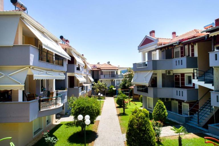 Blue Sky Apartment - Bed and Breakfast Chrysí Ammoudiá
