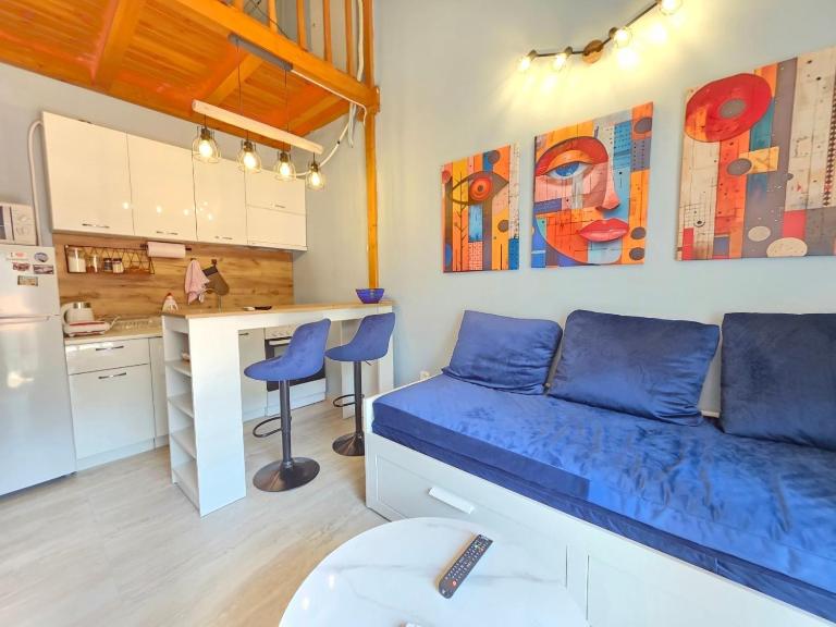 Luka's loft studio - B&B Prčanj