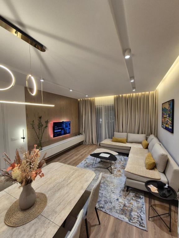Amelia Apartment 2BR-2BA New Boulevard - Ferienwohnung Tirana