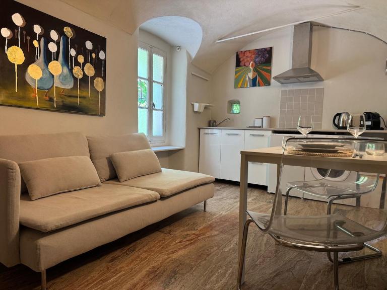 La piazzetta - Ferienwohnung Arma di Taggia