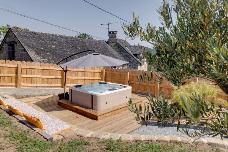 La Chambrote - Maison cosy avec spa privatif - B&B Brive-la-Gaillarde