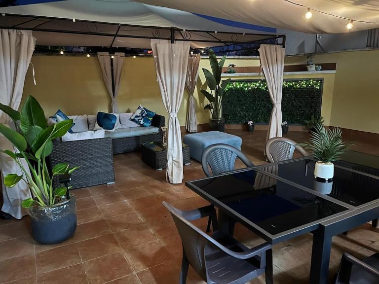 Holiday near Sitges with private terrace - Bed and Breakfast Vilanova i la Geltrú