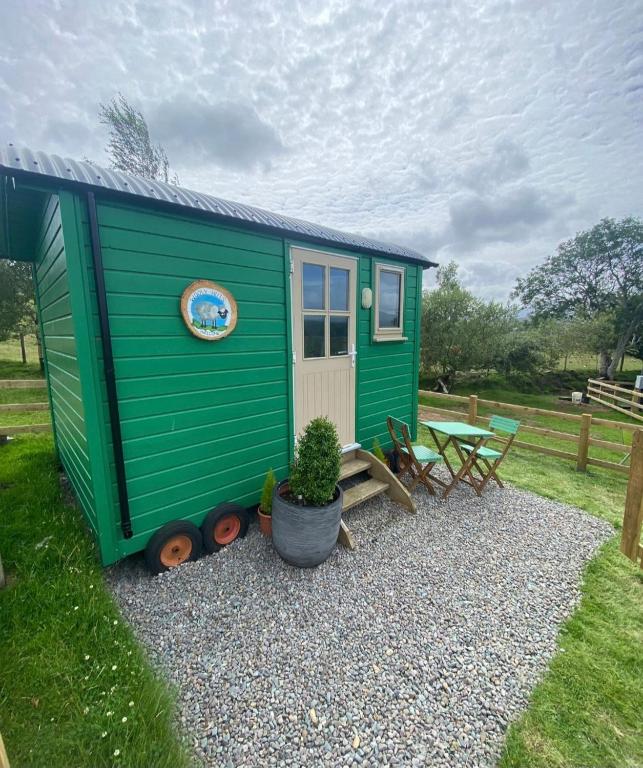 Wooly Huts Green - B&B Westport