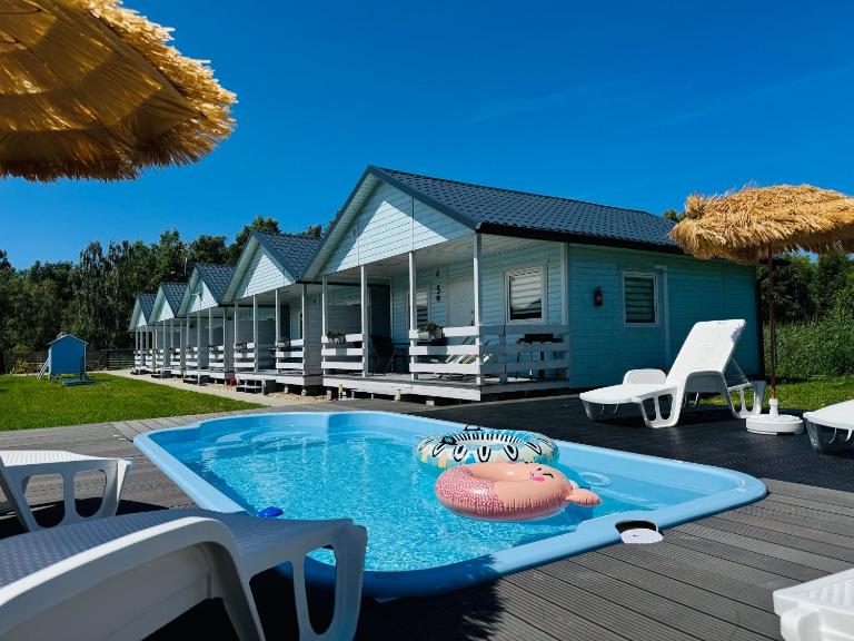 Domki Kapitana - Bed and Breakfast Bobolin