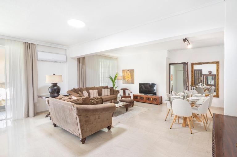 Pure Azure - B&B Atene