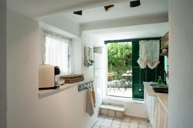 Small Antique - Bed and Breakfast La Spezia