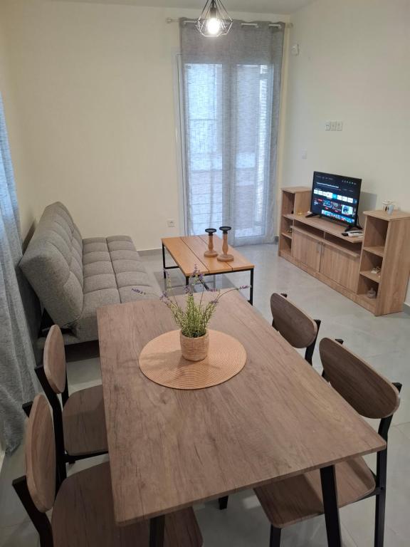 Xrisa Apartments - B&B Petalídi